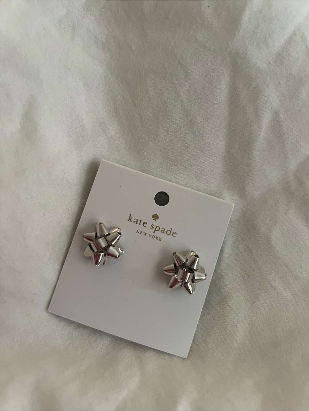 kate spade silver bow gift-wrap stud earrings